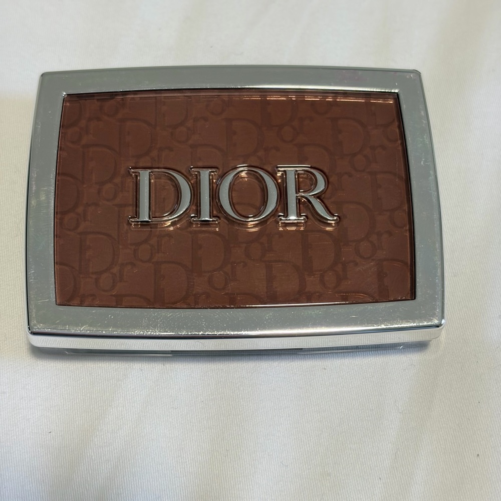 Dior Backstage Rosy Glow 020 MAHOGANY
